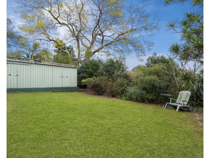 28 Barter Ave, Holland Park QLD 4121