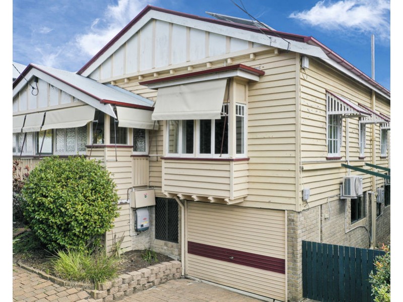 28 Barter Ave, Holland Park QLD 4121