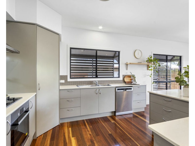 38 Meridian Street, Coorparoo QLD 4151