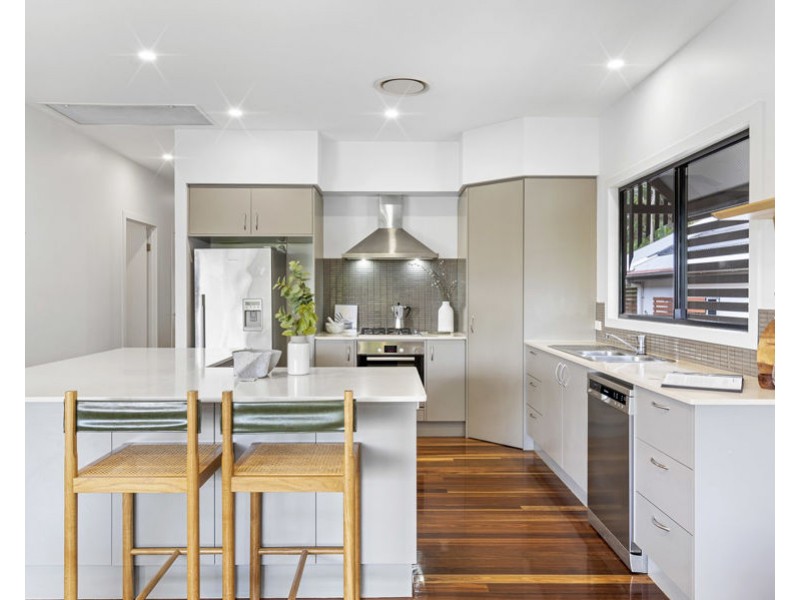 38 Meridian Street, Coorparoo QLD 4151