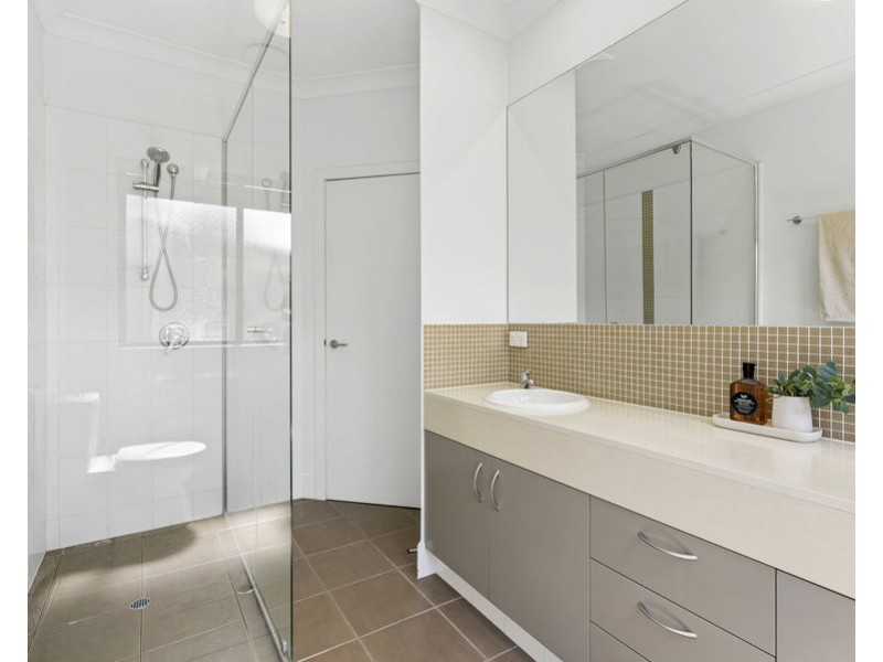 38 Meridian Street, Coorparoo QLD 4151