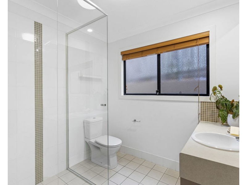 38 Meridian Street, Coorparoo QLD 4151