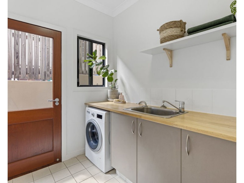 38 Meridian Street, Coorparoo QLD 4151