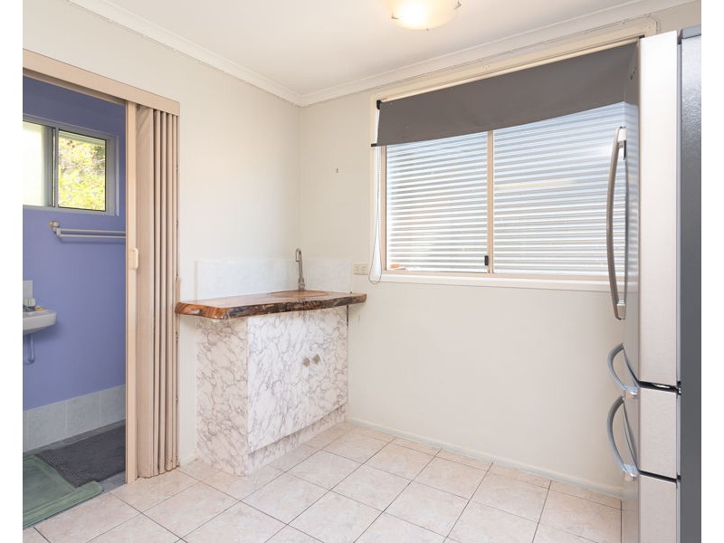 48 Manly Rd, Manly West QLD 4179