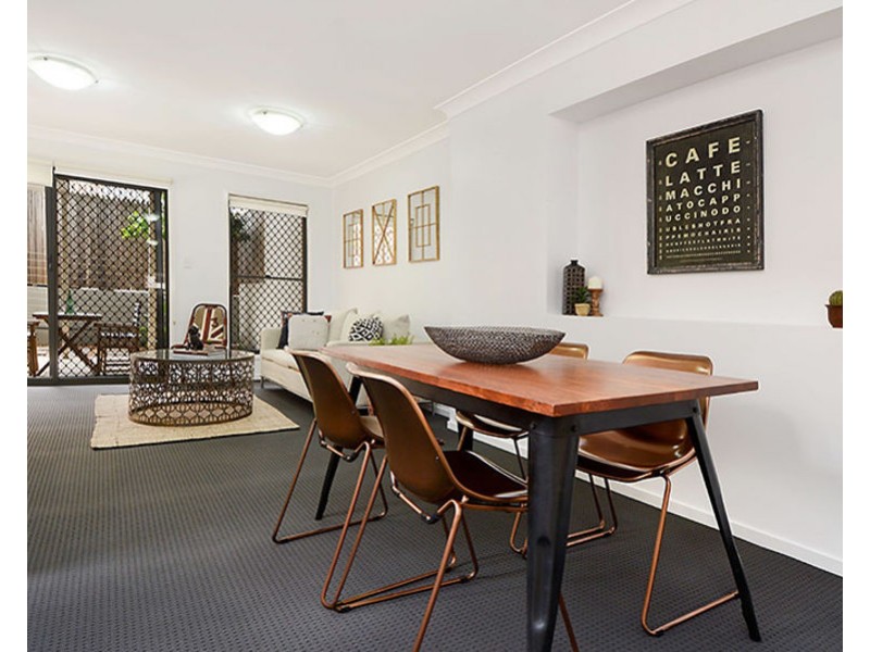 11/51-55 Daniells Street, Carina QLD 4152