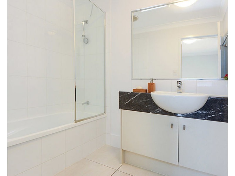 11/51-55 Daniells Street, Carina QLD 4152