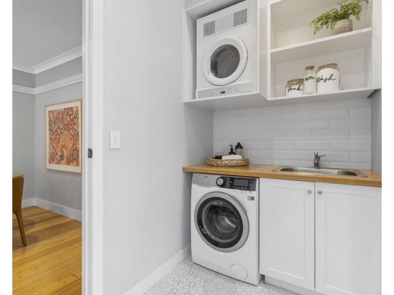 14 Brae Street, Coorparoo QLD 4151