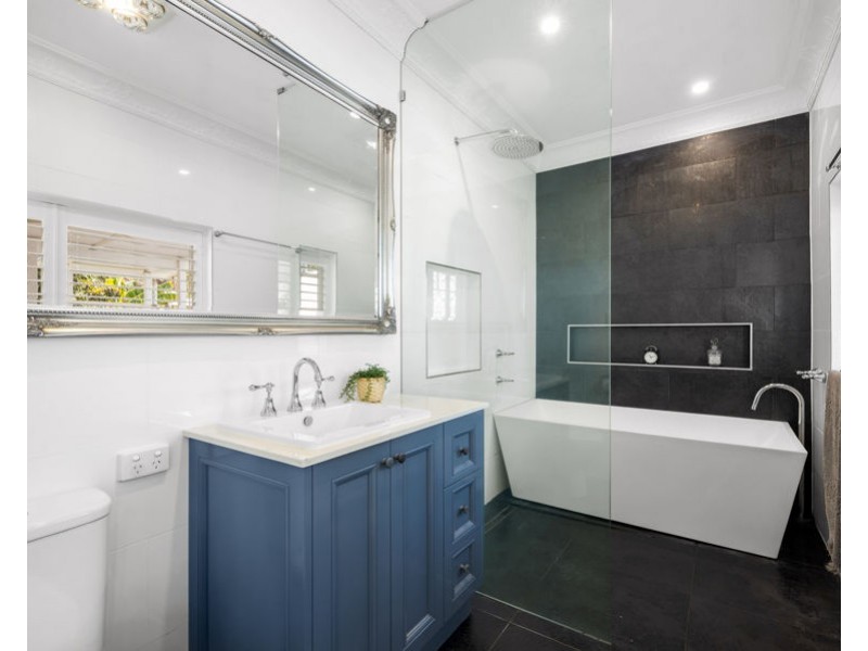 62 Jellicoe Street, Coorparoo QLD 4151