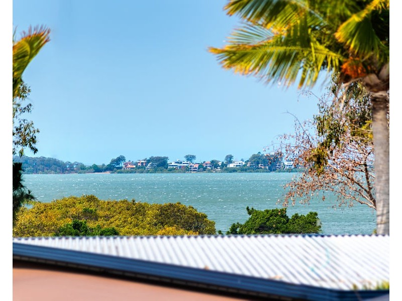 9-11 Nora St, Thorneside QLD 4158