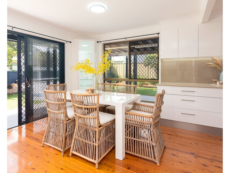 9-11 Nora St, Thorneside QLD 4158