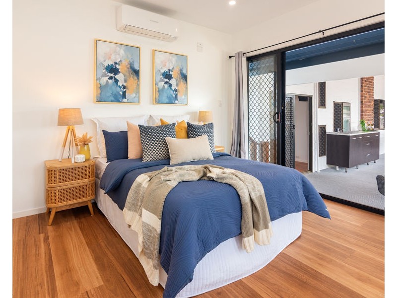 9-11 Nora St, Thorneside QLD 4158