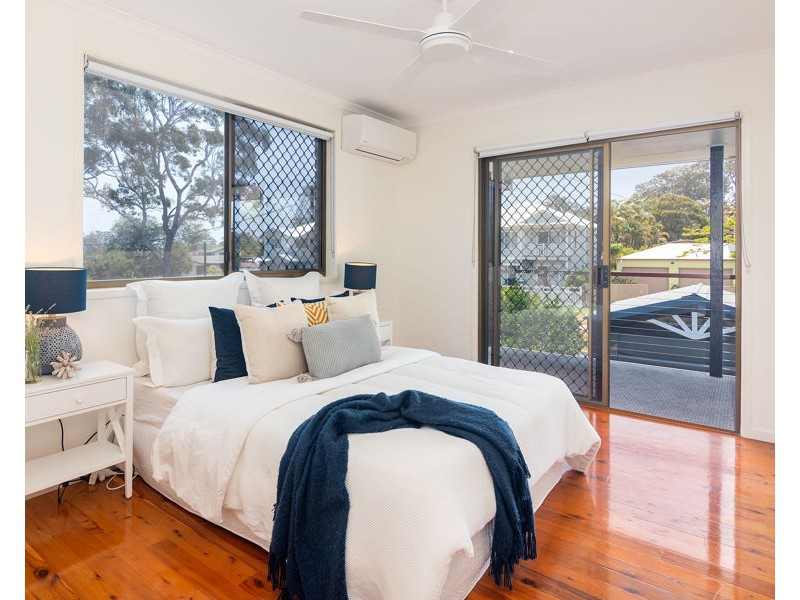 9-11 Nora St, Thorneside QLD 4158