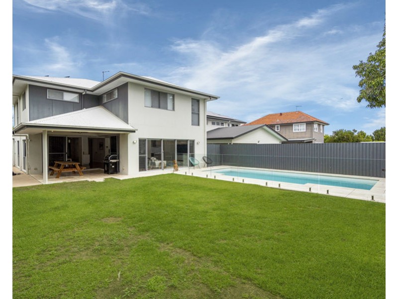 60 Framont Ave, Holland Park QLD 4121