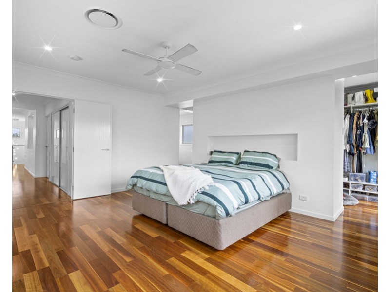 60 Framont Ave, Holland Park QLD 4121