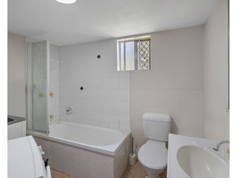 2/75 Junction Rd, Clayfield QLD 4011