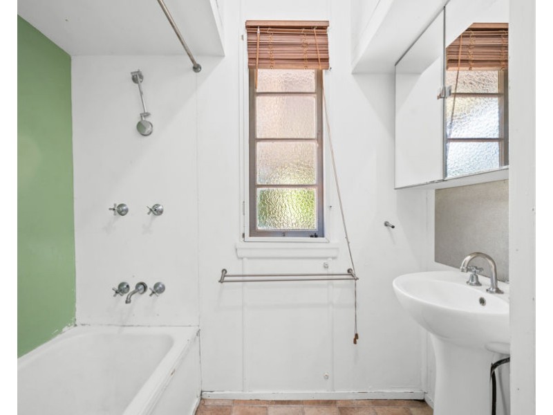 111 Lunga Street, Carina QLD 4152