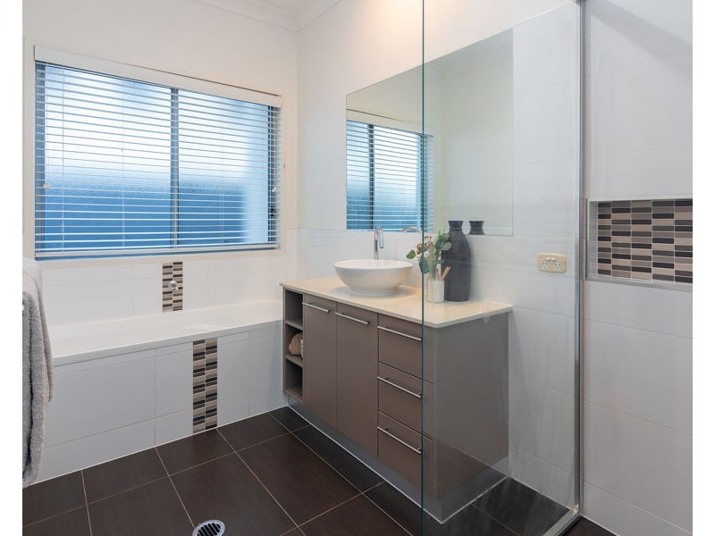 41 Stanbrough Road, Gumdale QLD 4154