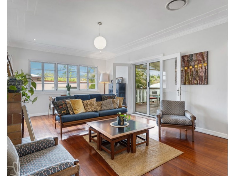 125 Chatsworth Rd, Coorparoo QLD 4151