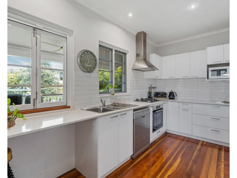 125 Chatsworth Rd, Coorparoo QLD 4151
