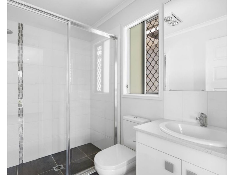 121 D’arcy Rd, Seven Hills QLD 4170