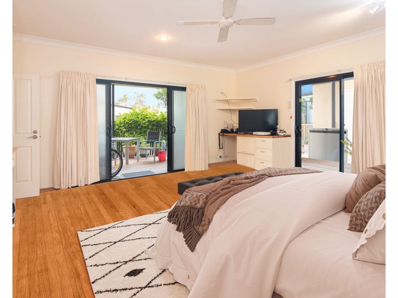 168a Hindes St, Lota QLD 4179
