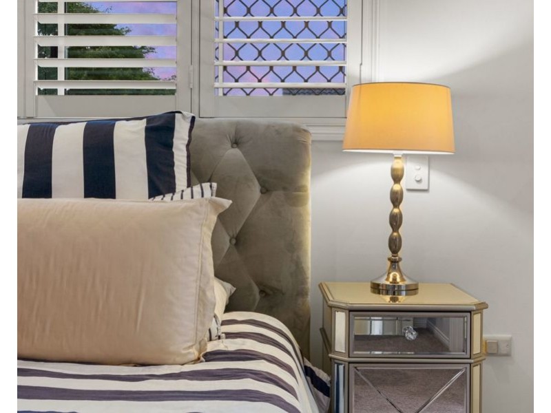 9 Pinehurst Place, Carindale QLD 4152