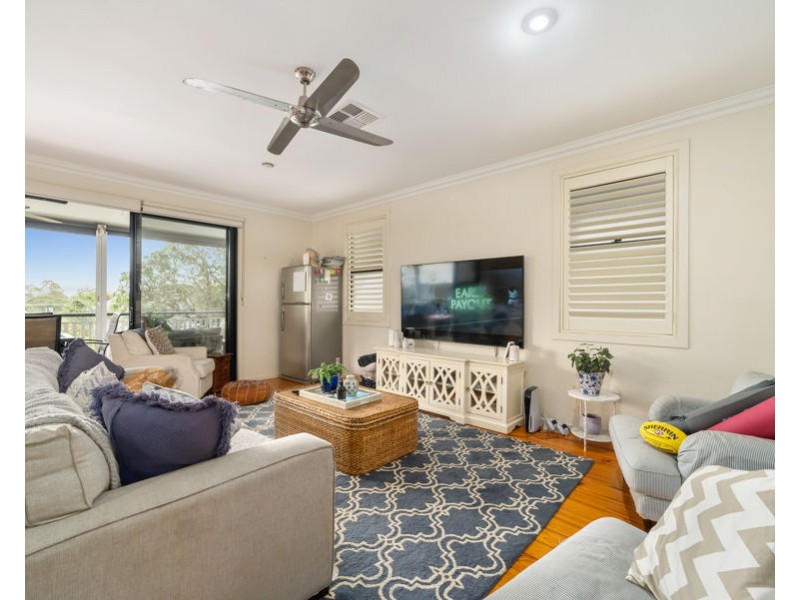 128 Shrapnel Rd, Cannon Hill QLD 4170