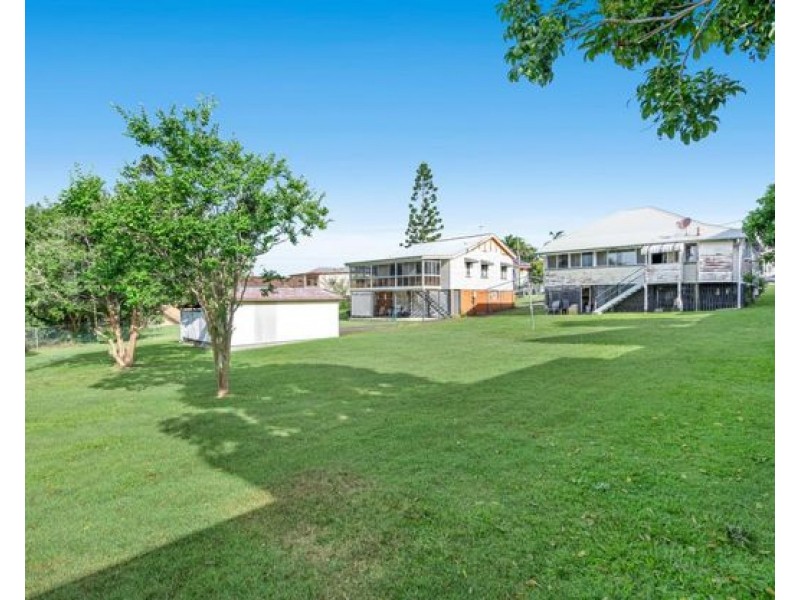 20 Hipwood Ave, Coorparoo QLD 4151