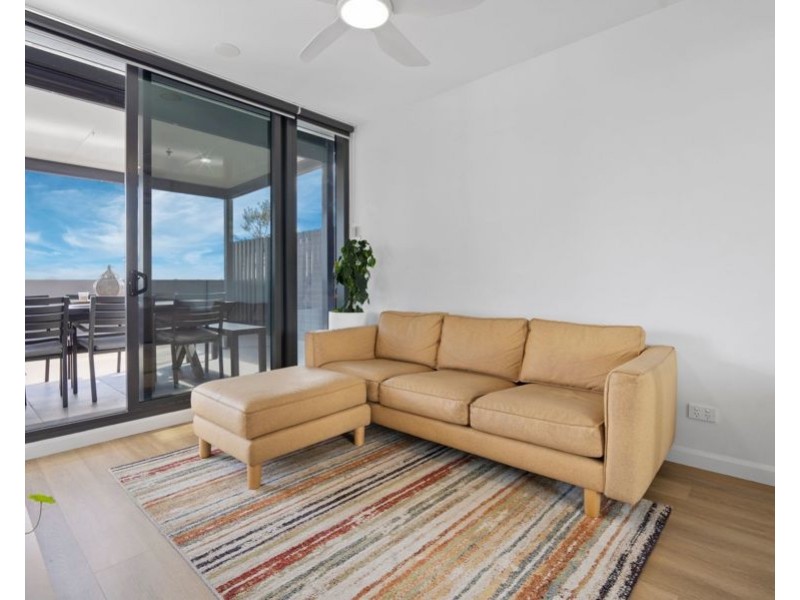 10403 / 300 Old Cleveland Rd, Coorparoo QLD 4151