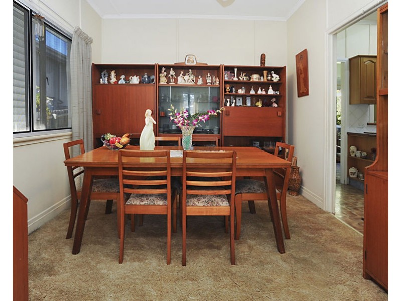 61 Melbourne Ave, Camp Hill QLD 4152