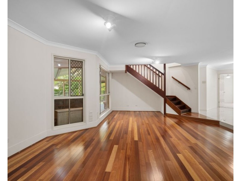 18 Homewood Pl, Carindale QLD 4152