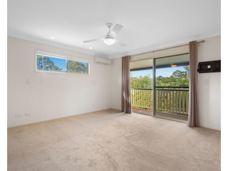 18 Homewood Pl, Carindale QLD 4152