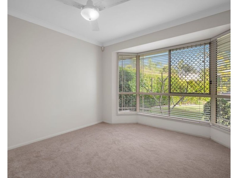 18 Homewood Pl, Carindale QLD 4152