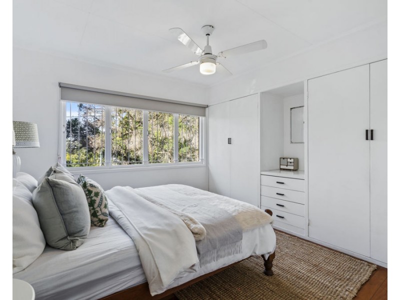 1/5 McLay Street, Coorparoo QLD 4151