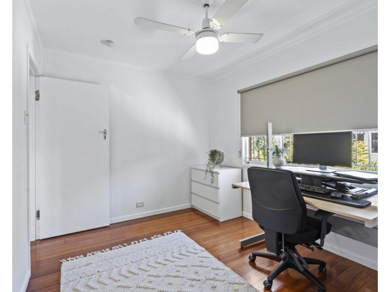 1/5 McLay Street, Coorparoo QLD 4151