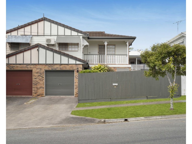 2/8 Poet St, Holland Park West QLD 4121