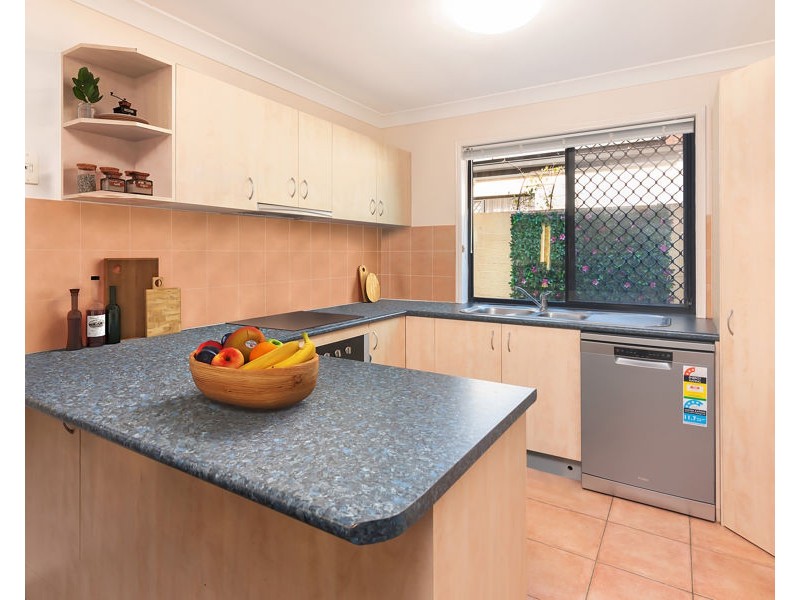 3 Charlotte St, Carina QLD 4152