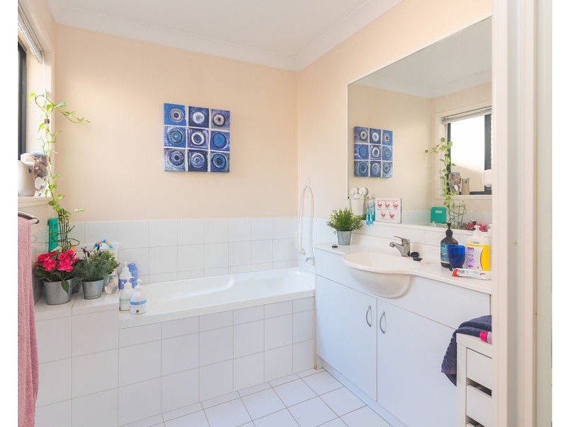 3 Charlotte St, Carina QLD 4152