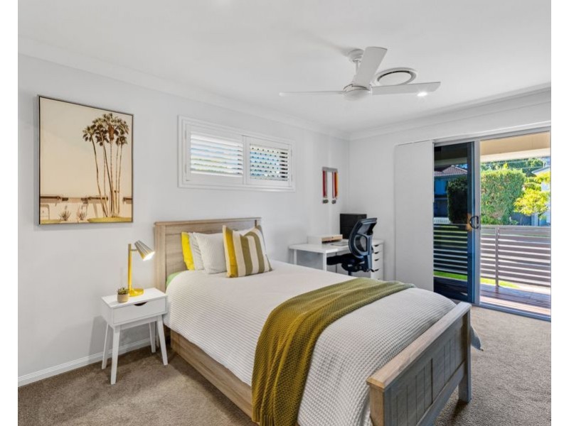 15 Wills st, Coorparoo QLD 4151