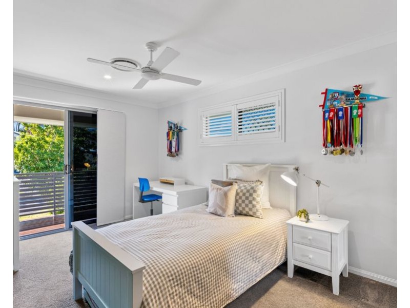 15 Wills st, Coorparoo QLD 4151