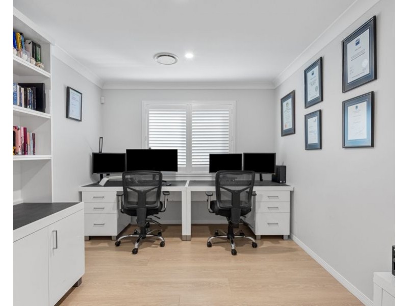 15 Wills st, Coorparoo QLD 4151