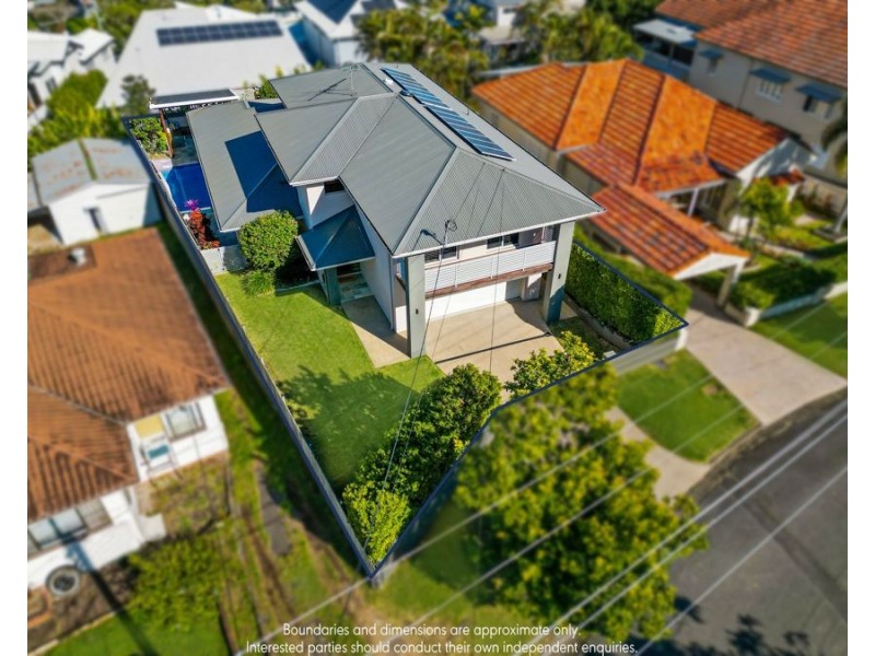 15 Wills st, Coorparoo QLD 4151