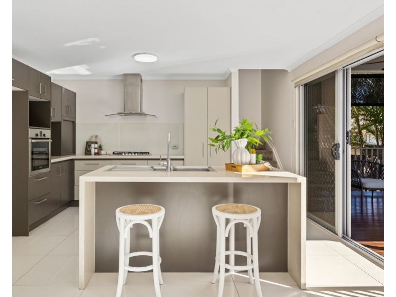 95 Ridge Street, Greenslopes QLD 4120