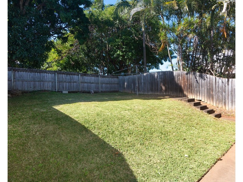 2/38 Cavillon Street, Holland Park QLD 4121