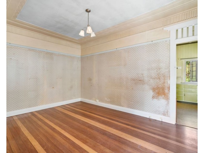 39 Halstead St, Coorparoo QLD 4151