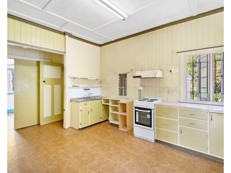 39 Halstead St, Coorparoo QLD 4151