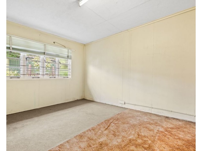 39 Halstead St, Coorparoo QLD 4151