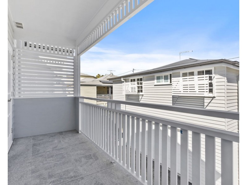 2/66 Shakespeare Street, Coorparoo QLD 4151