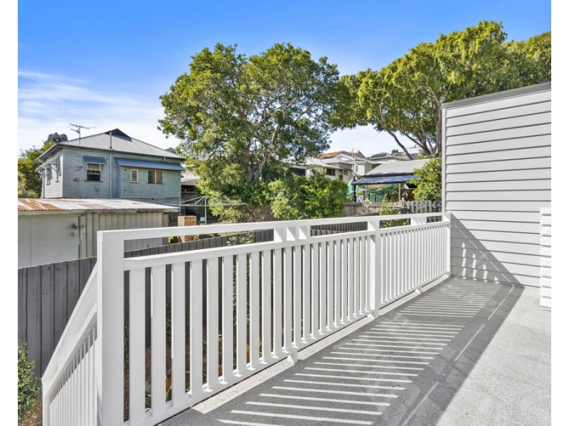 2/66 Shakespeare Street, Coorparoo QLD 4151