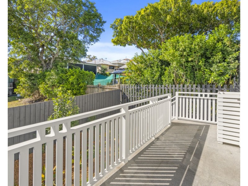 66A Shakespeare Street, Coorparoo QLD 4151
